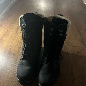 Women’s Hiking/Snowboots